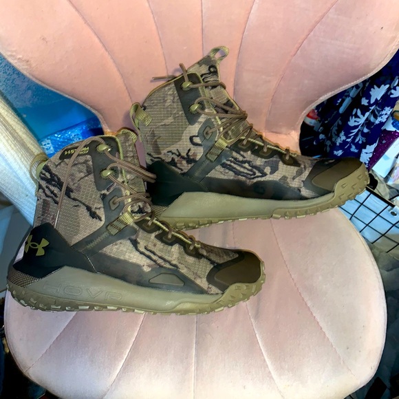 Under armour boots main image 6